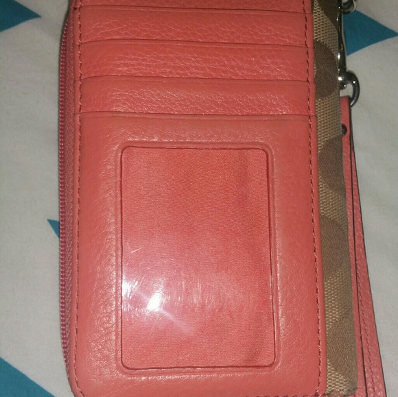 AUTHENTIC COACH WRISTLET - Picture 2 of 3